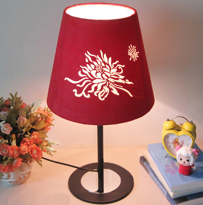 White Floria Cover Black Base Modern Table Lamps