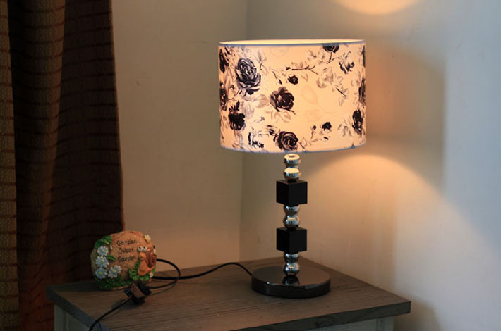 Flame-Retarding PVC K9 Crystal Chrome Table Lamp