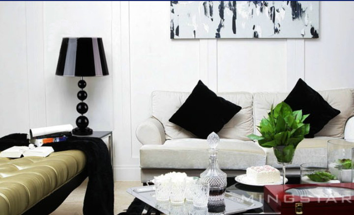 Luxurious Black Solid Crystal Table Lamps